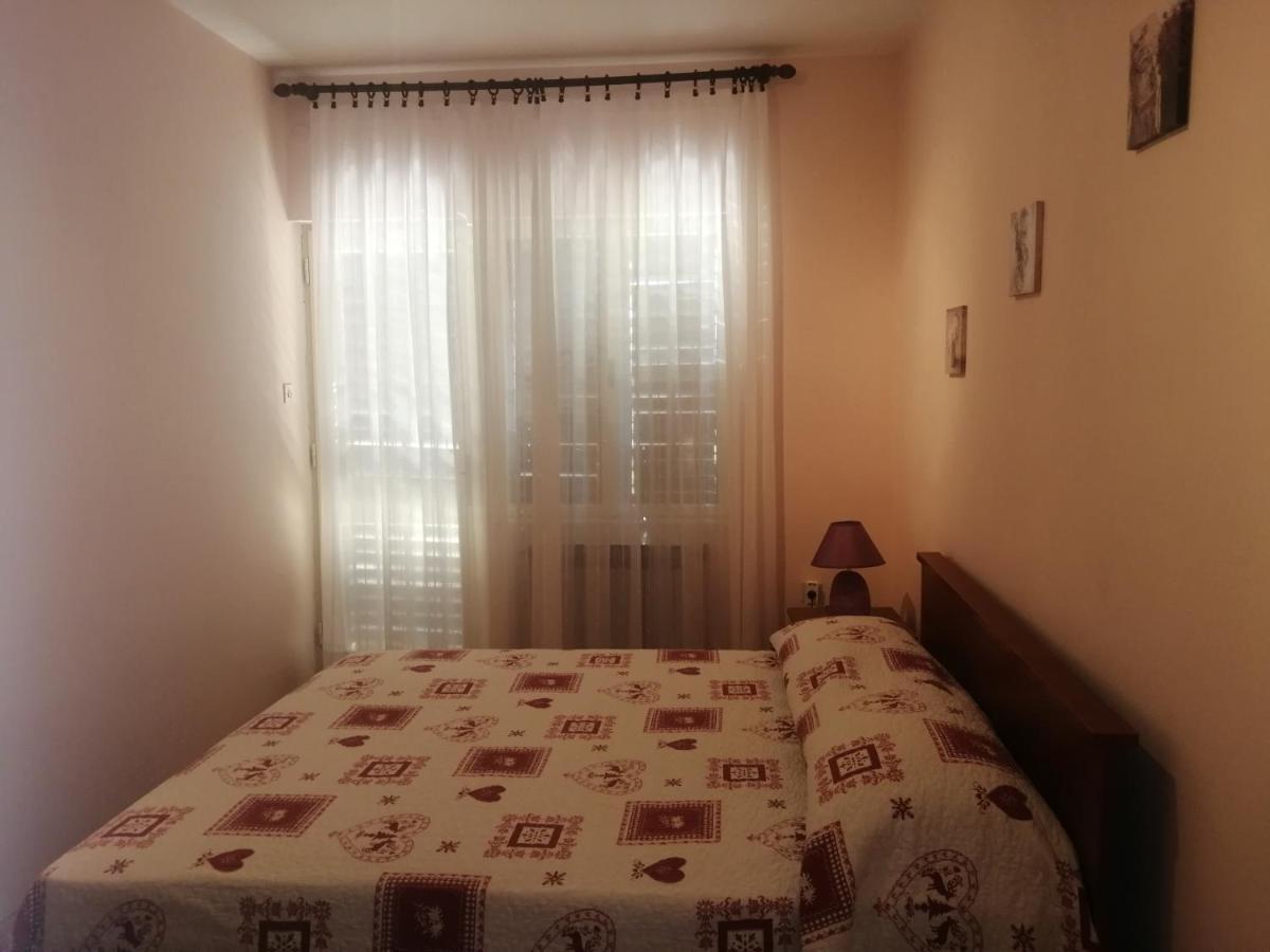 Apartment Vera, 80 M From The Sea Novigrad  Luaran gambar