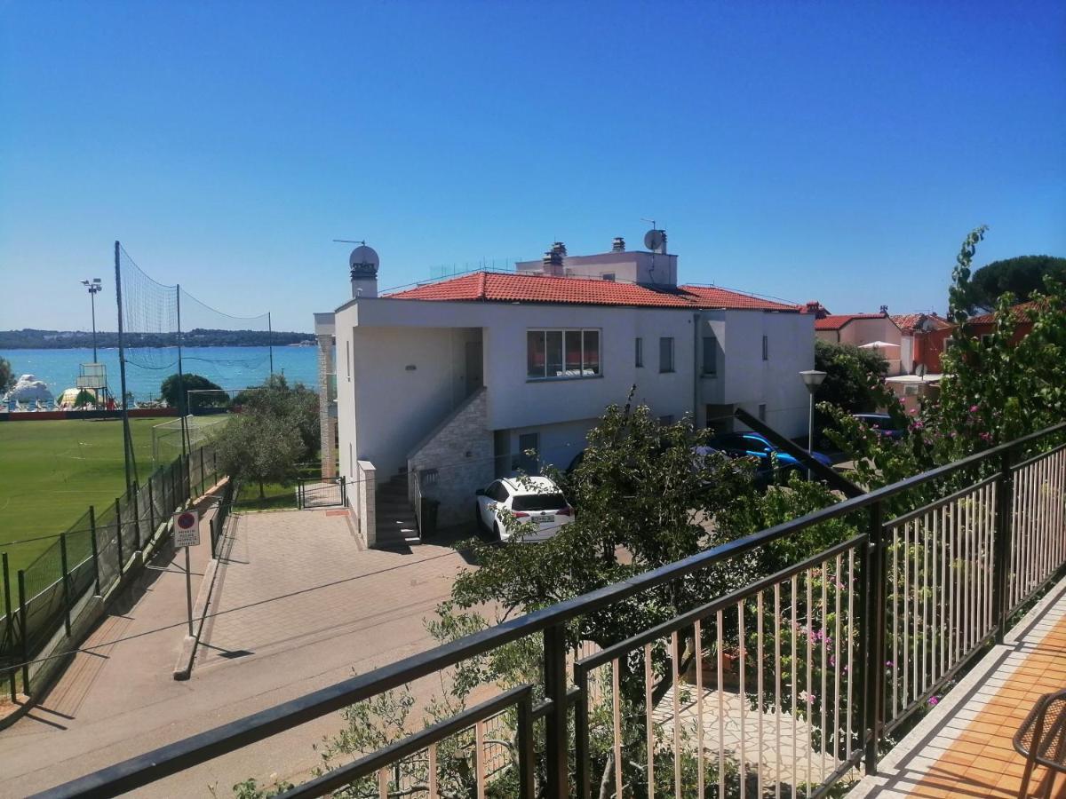 Apartment Vera, 80 M From The Sea Novigrad  Luaran gambar