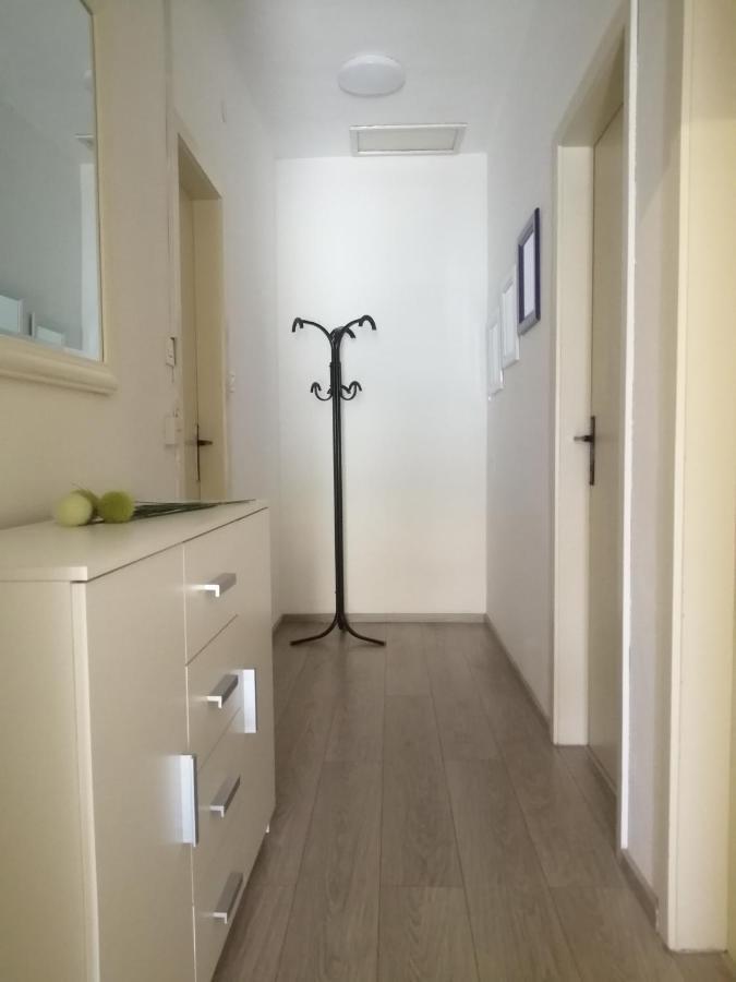 Apartment Vera, 80 M From The Sea Novigrad  Luaran gambar